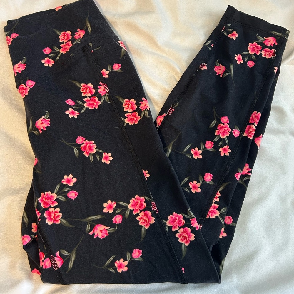 Victoria’s Secret Pink Floral Print Workout Leggings